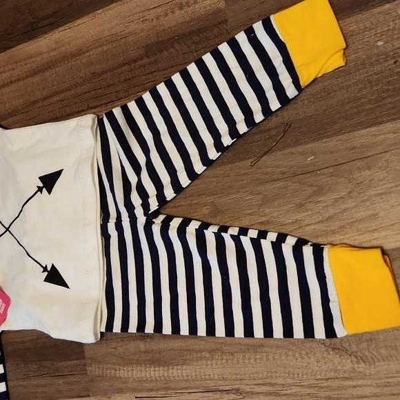 ARROW 2pc Set Little Girls Size 6mo /70 Yellow/Black NWT - Picture 3 of 4